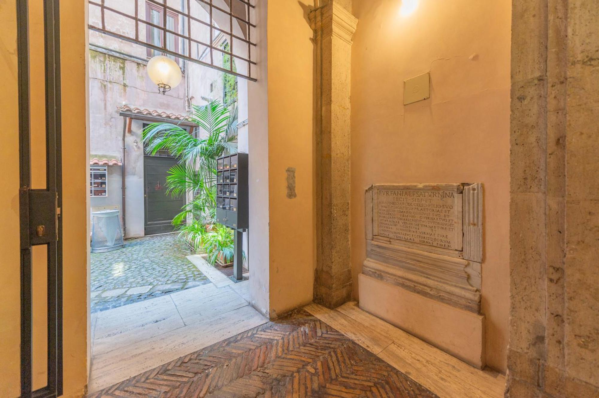 Maison Leo A Largo Argentina Lägenhet Rom